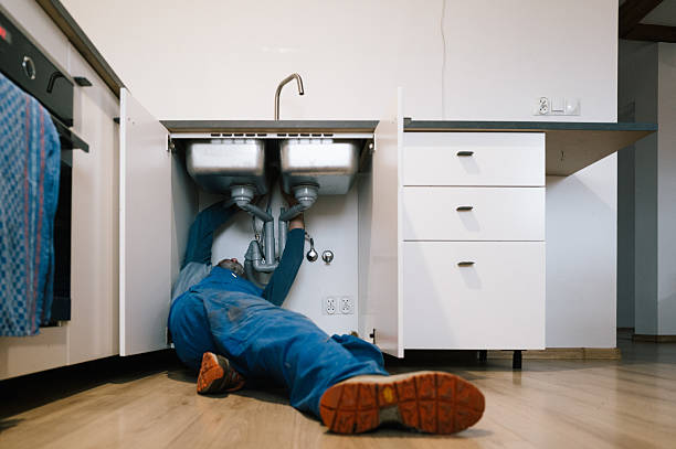 Professional Pipe Repair technician working in Leavenworth, WA